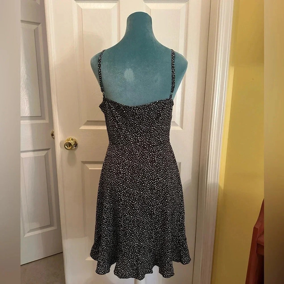 Polka dot spaghetti strap wrap dress - Picture 5 of 10